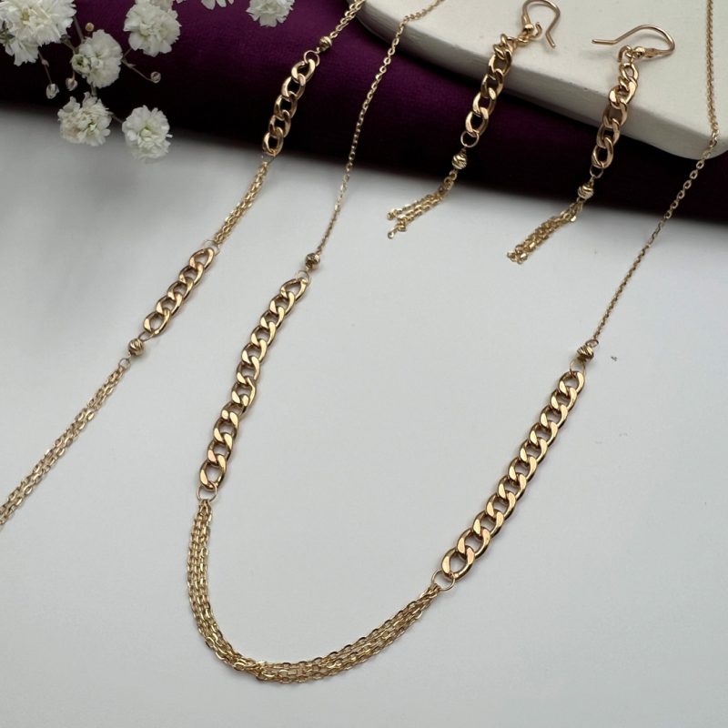 سرویس طلا کارتیه با زنجیرهای تخت و طراحی کلاسیک از طلای ۱۸ عیار