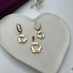 نیم ست طلا هندسی با طراحی شش‌ضلعی